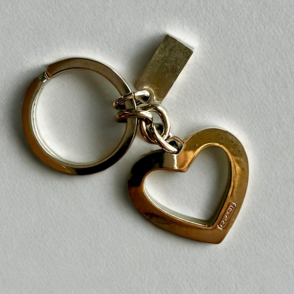Coach Silver Rhinestone Heart Keychain Key Ring - Picture 2 of 4